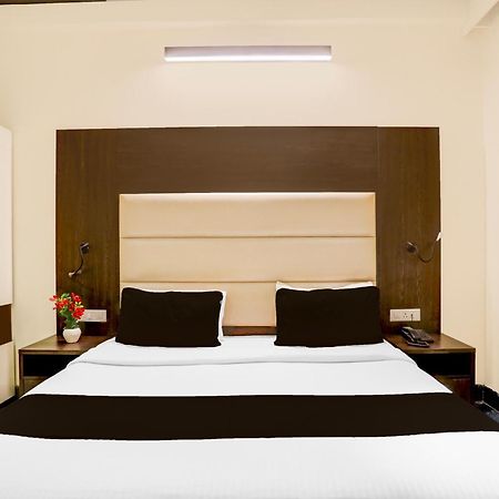 Super Townhouse Sushant Lok Phase 1 Formerly Hotel Neven Gurgaon Extérieur photo