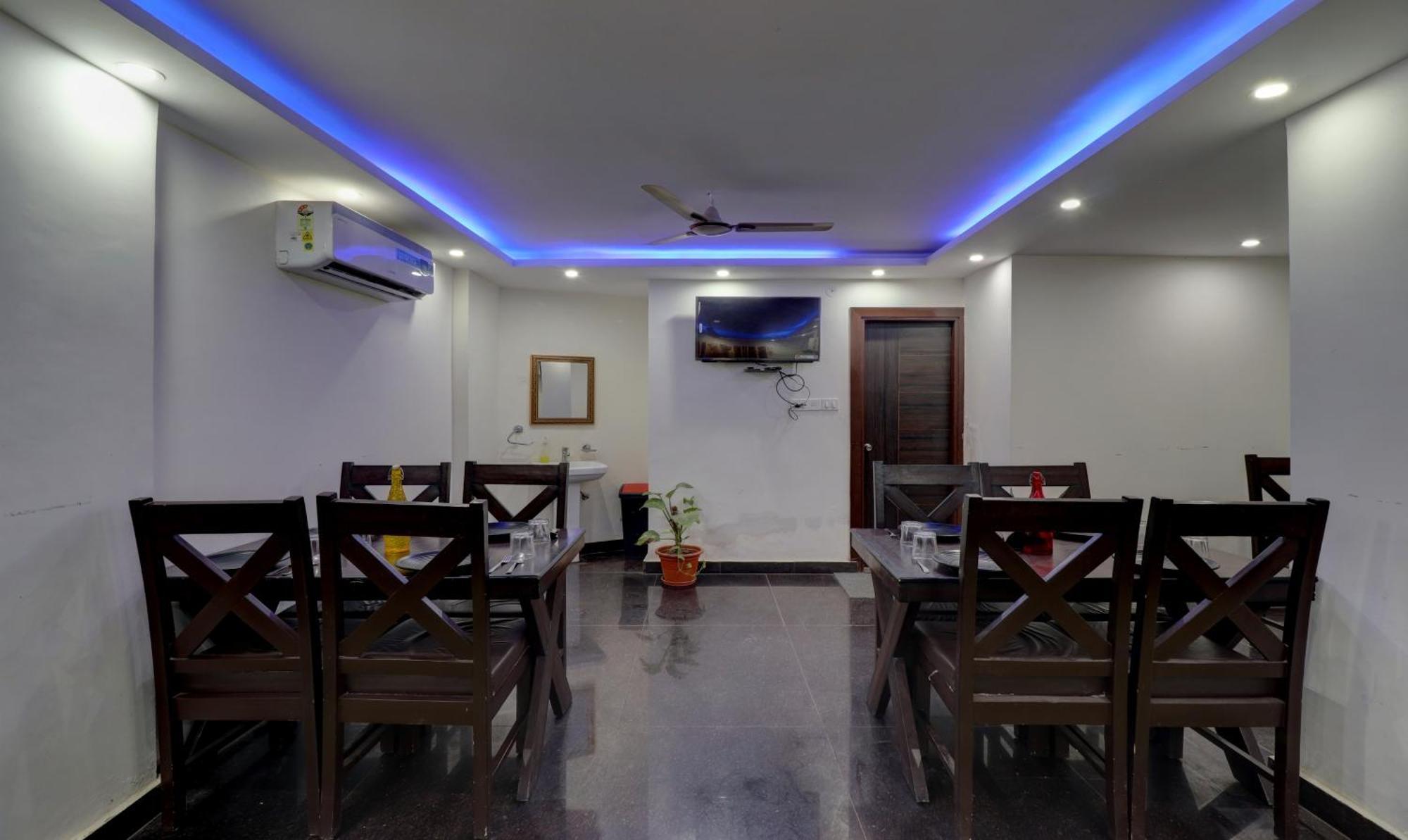 Super Townhouse Sushant Lok Phase 1 Formerly Hotel Neven Gurgaon Extérieur photo